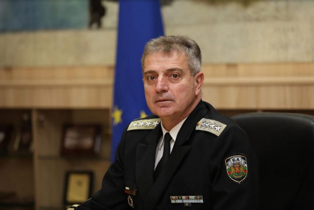 Военно сътрудничество: Словакия споделя опит с F-16 по време на визита у нас