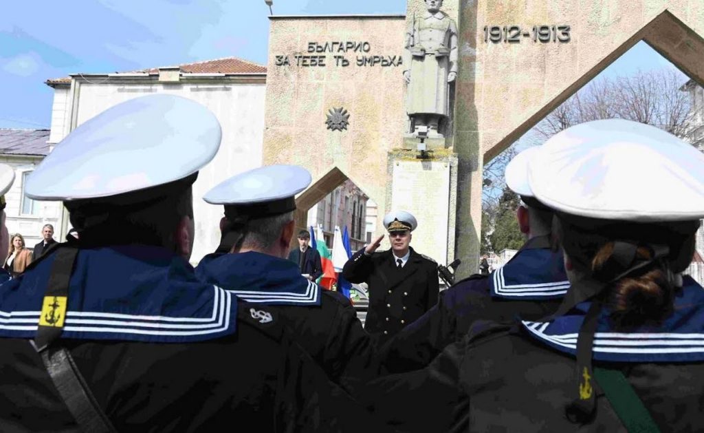 Тържествен ритуал във Варна в памет на загиналите приморци