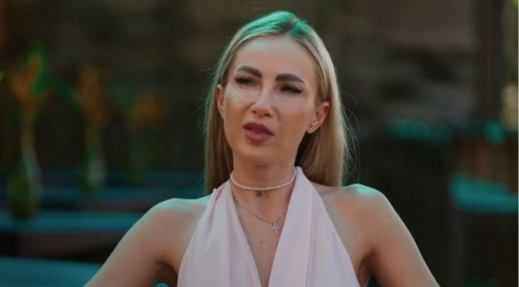 Ново момиче влиза в „Ергенът“ и разклаща баланса в имението: Познава Крис от 10 години