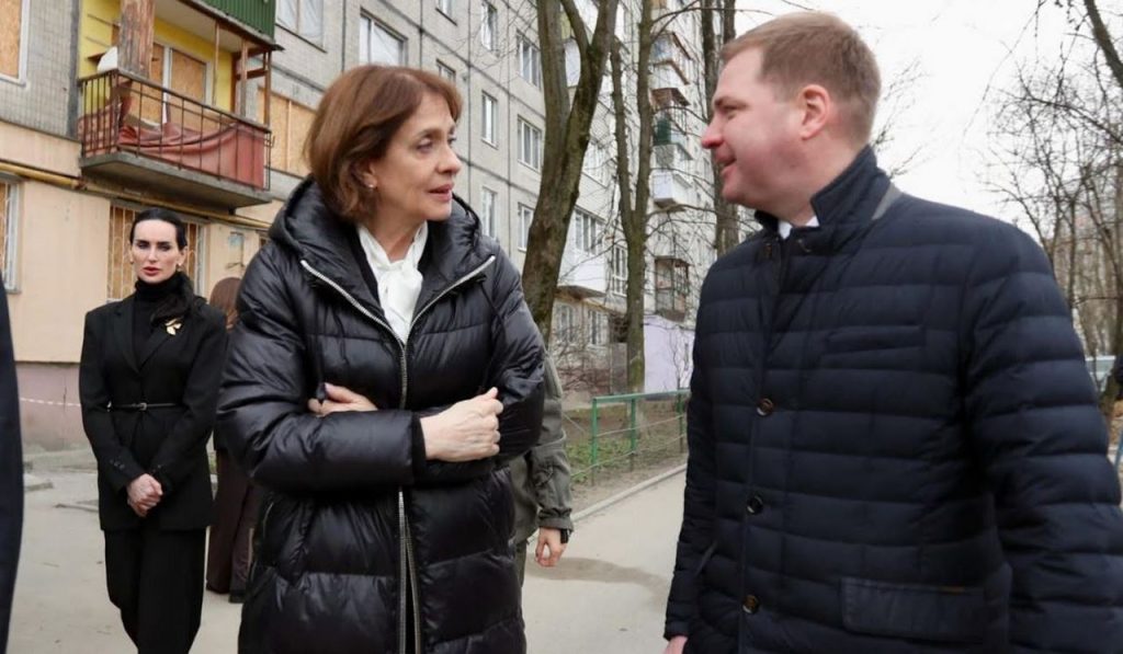 Министър Нейнски в Киев: Ужасите на войната са ежедневие за украинците