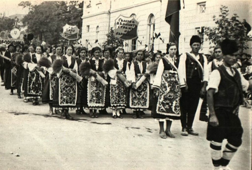 Къде край Варна се е намира Новградец и как се нарича днес
