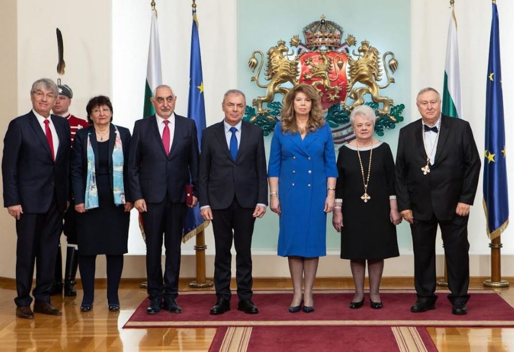 Интелектуалният елит на България: Президентът награди български учени с висши държавни отличия