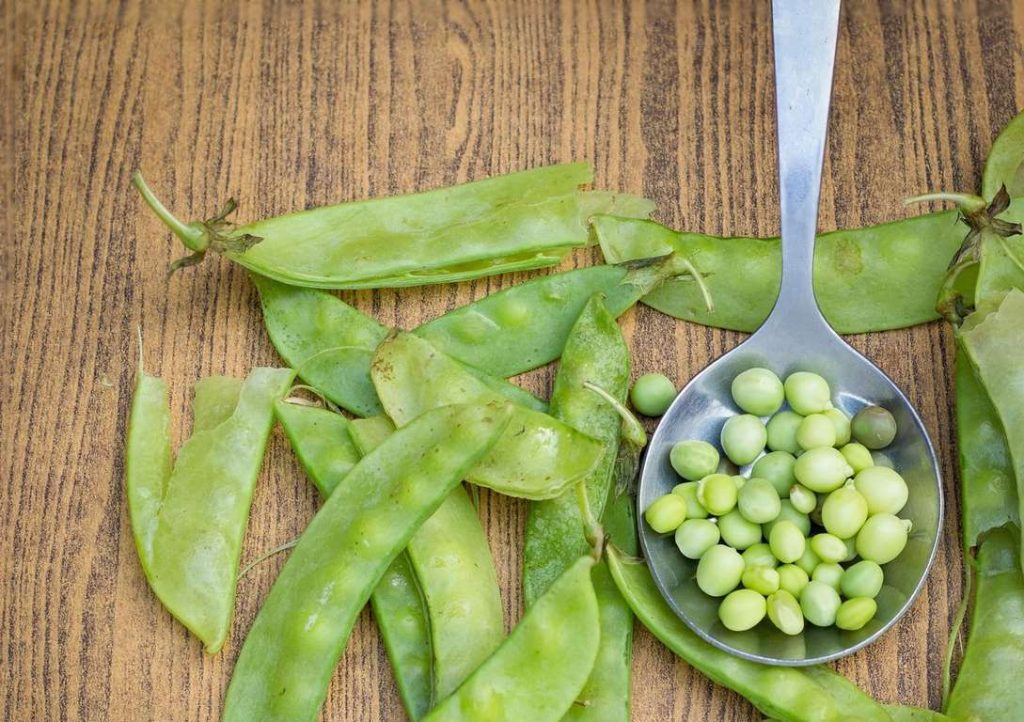 Какво задължително трябва да сложим на масата днес, на Светла събота