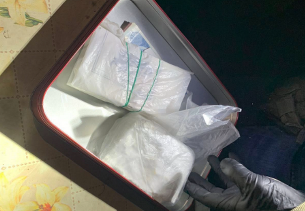 Полицейски акции във Варна: Разбиха депа за дрога в апартаменти и хотели
