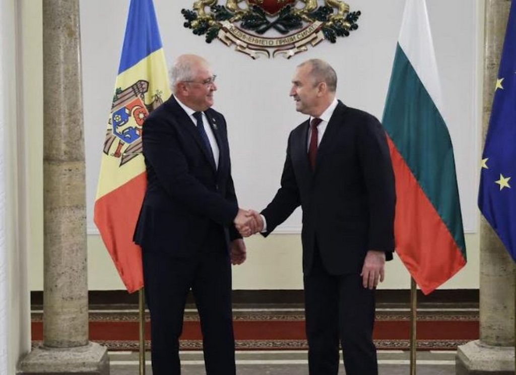 Румен Радев към Молдова: Реалните реформи са ключъ