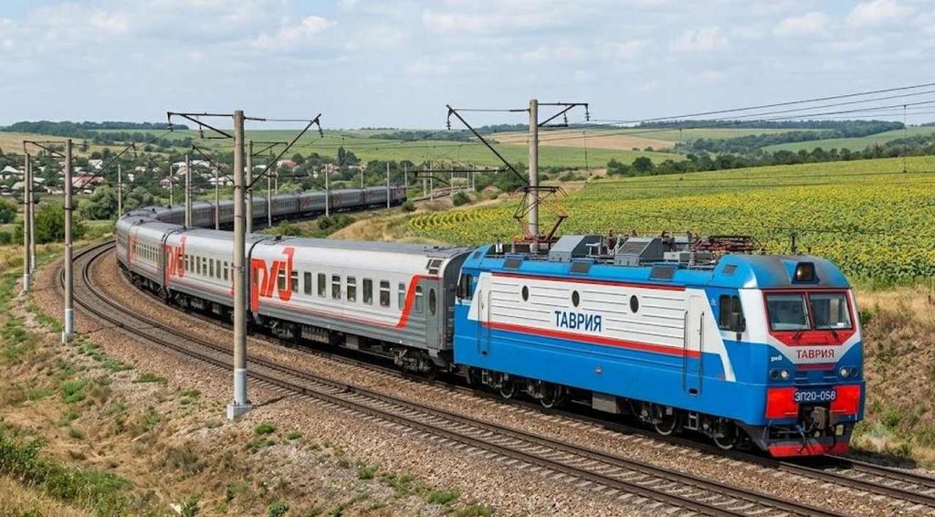Украински дрон удари пътнически влак в Русия: Има загинал и 